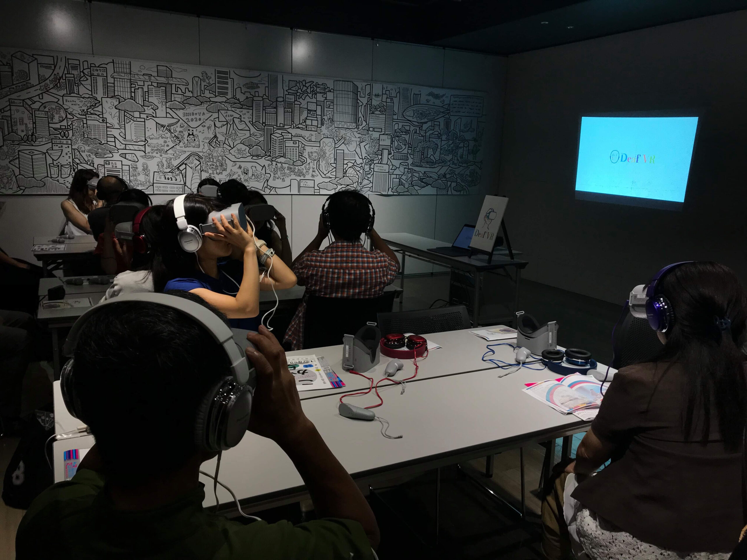 聴こえない世界を体験｜Deaf VR